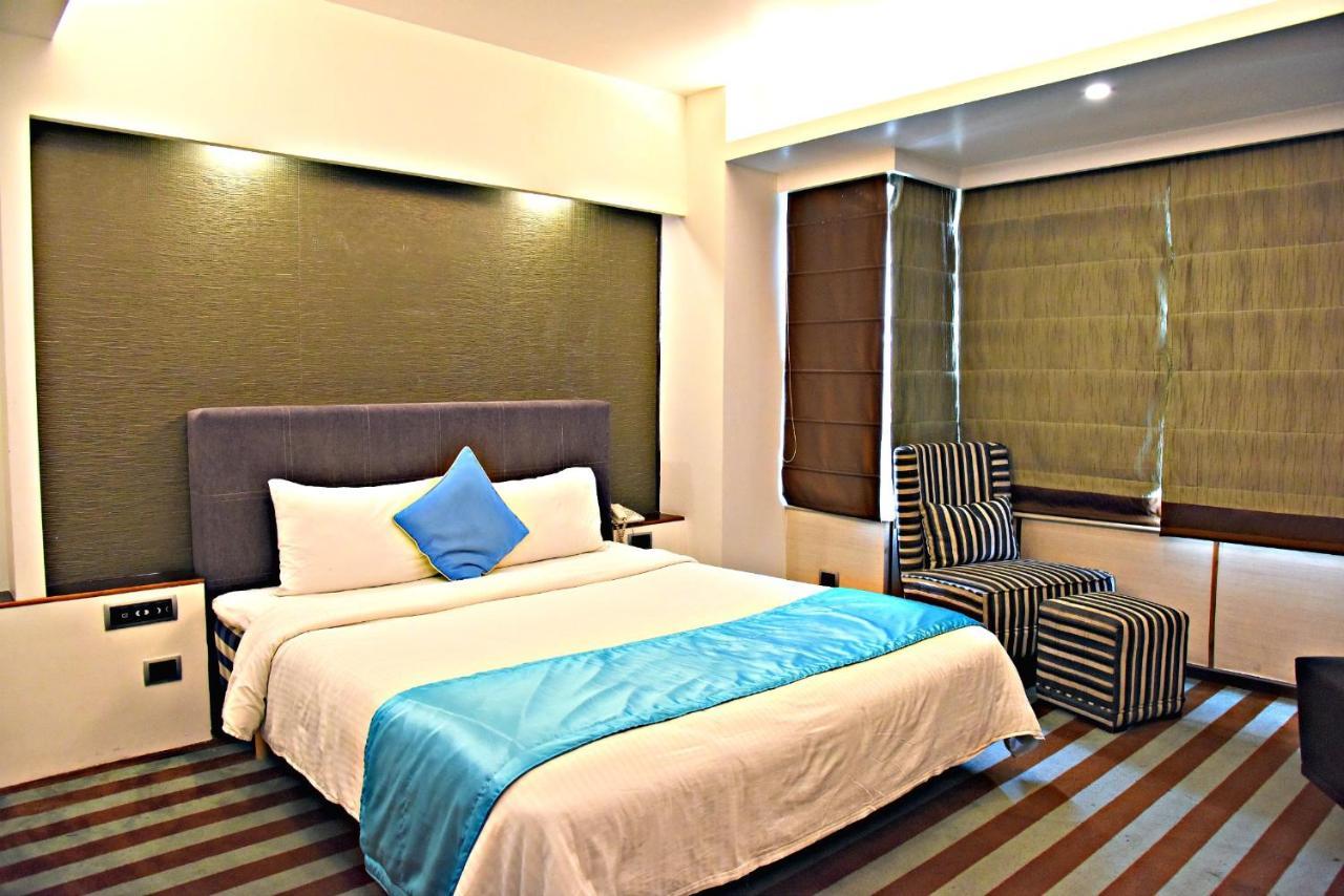 ניו דלהי Virohaa Hotel מראה חיצוני תמונה