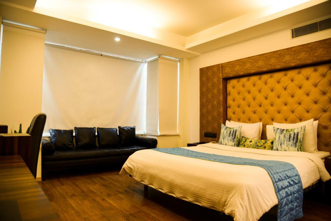 ניו דלהי Virohaa Hotel מראה חיצוני תמונה